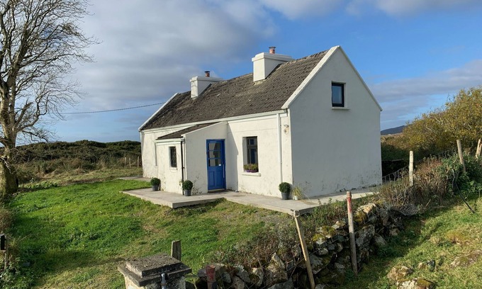 Cashel Apartment | 369 Gowla Cottage, 2 Bedroom, Sleeps 4