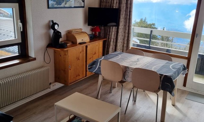Chamrousse Apartment | 38 m² Apartment ∙ 1 bedroom ∙ 5 guests