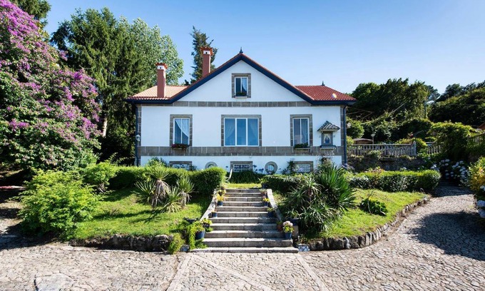 Cobres House | 380 m² House ∙ 8 bedrooms ∙ 14 guests
