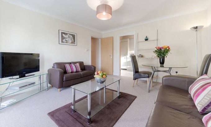 Wimbledon Apartment | 39 Cascades - 2 bedroom apartment