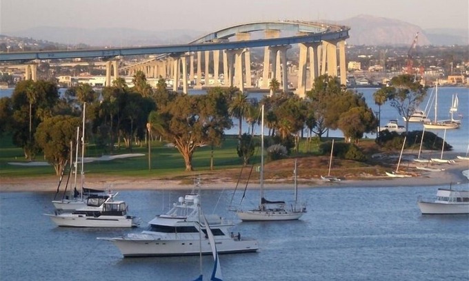 Coronado Condo | 3bd/3BA beautifully redone Shores corner w/Full Bay/Ocean Views-rents by MONTH