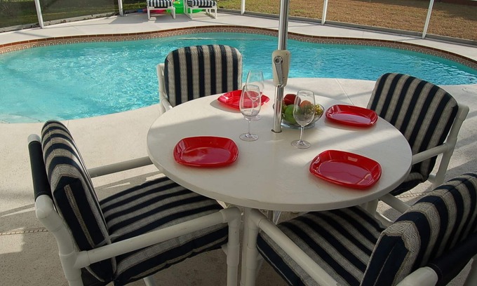 Sunridge Woods House | 3bedroom home private pool, free pool heating near Disney I4 & shops