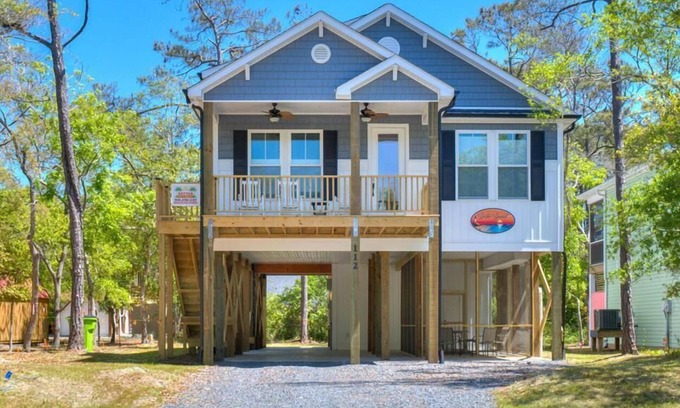 Tranquil Harbour House | 3BR/3.5BA Home - Located in the Heart of OKI, Close to Beach, Sleeps 8