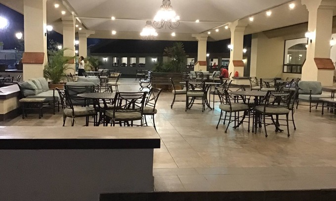 Tlajomulco de Zuniga House | 3BR Condominio en fraccionamiento privado