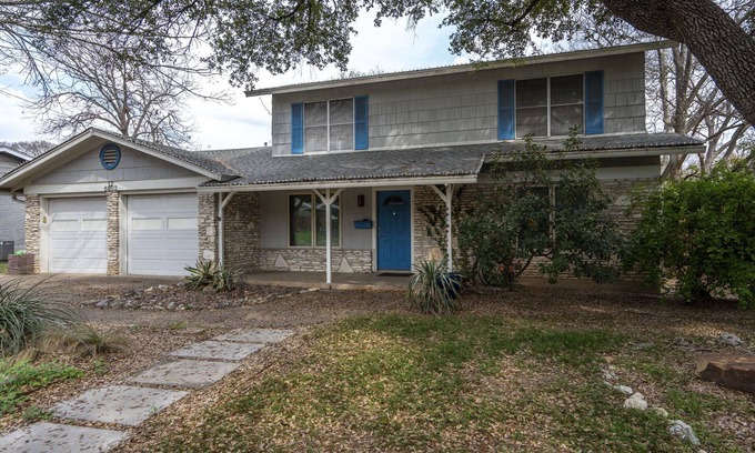 Allandale House | 3BR Gem in Allandale