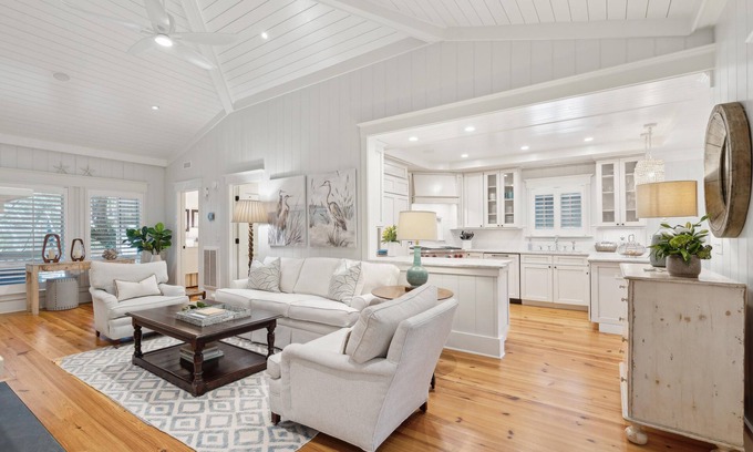 West Beach Cottage | 3BR Lux Beach Cottage with Garden! Love Kiawah? Love your Accommodations!