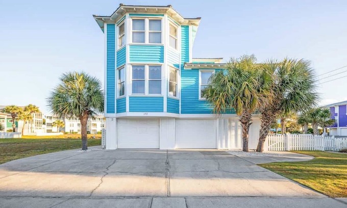 Kure Beach Cottage | 3rd Perfect Alignment