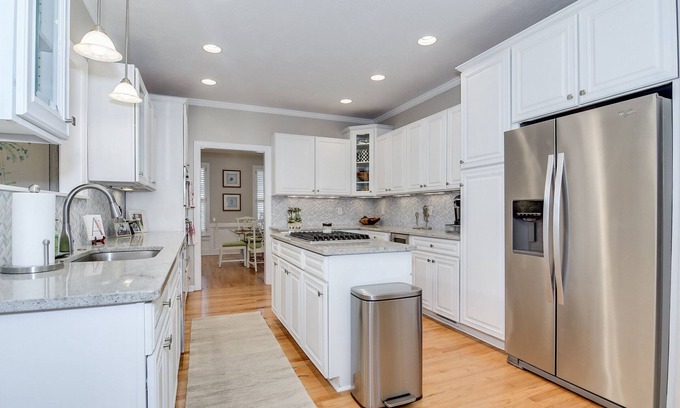 Evans House | 4/5 bedroom Masters rental. 1