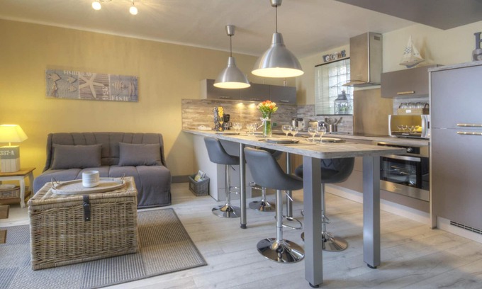 Port-en-Bessin-Huppain Apartment | 4 * apartment sea view landing beaches Omaha beach Normandy France