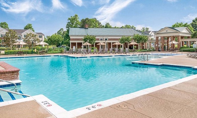 Berkeley Condo | 4 BDRM~ NEAR BUSCH GARDENS, SLEEPS 12~ INDOOR/OUTDOOR POOLS, SPA, FISHING & MORE