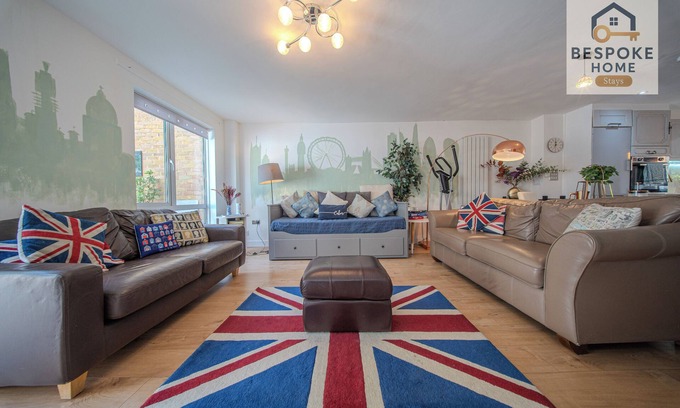 Latchmere House | 4 Bed House + 1 FREE Parking Space | Central London | Open - Plan