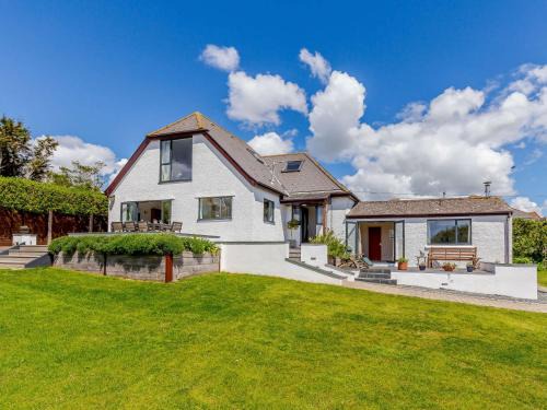 Wembury House | 4 Bed in Wembury 81118