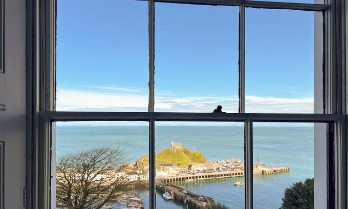 Hele Cottage | 4 bedroom accommodation in Ilfracombe