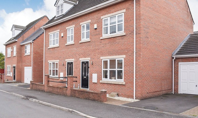 Normanton Cottage | 4 bedroom accommodation in Normanton