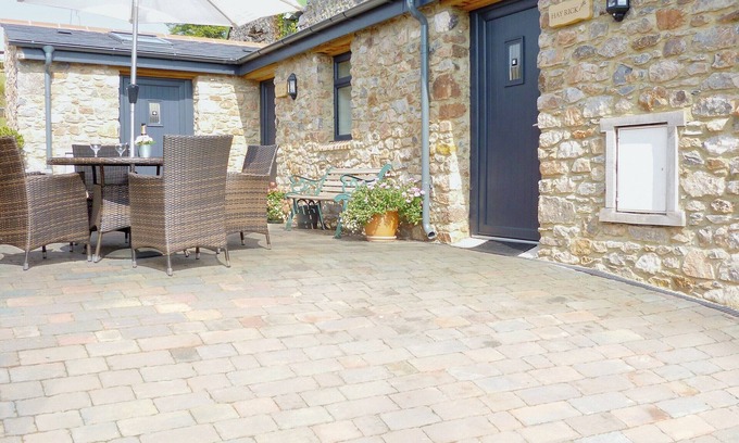 Liverton Cottage | 4 bedroom accommodation in Luton, near Newton Abbot