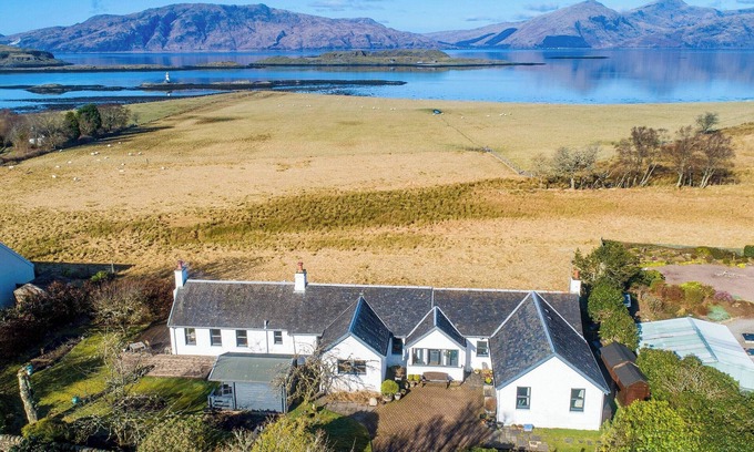 Appin Cottage | 4 bedroom accommodation in Appin