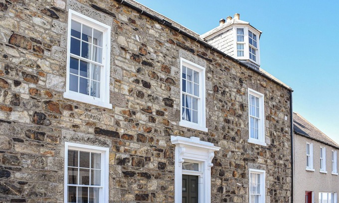 Banff Cottage | 4 bedroom accommodation in Banff