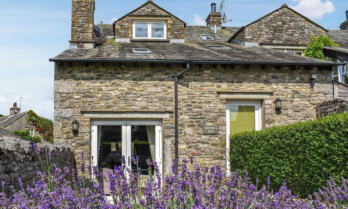 Sedgwick Cottage | 4 bedroom accommodation in Sedgwick, near Kendal