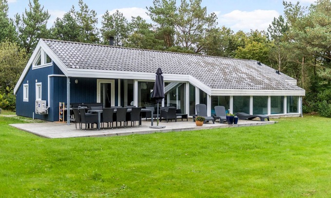 Houstrup House | 4 bedroom amazing home in Nørre Nebel