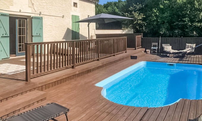 Neuvic House | 4 bedroom amazing home in Neuvic