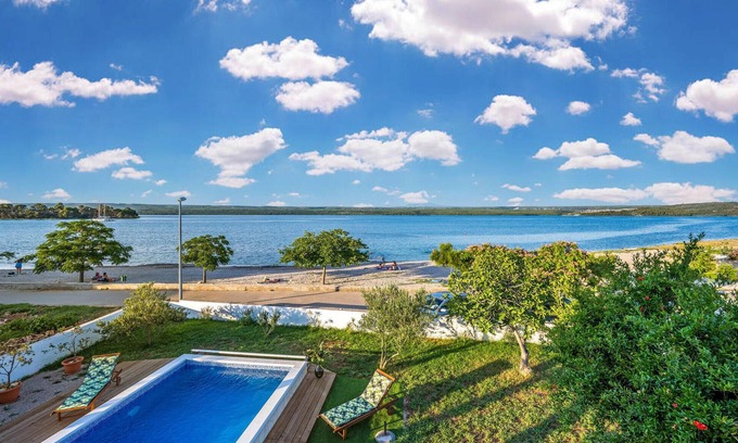 Raslina House | 4 bedroom beautiful home in Raslina