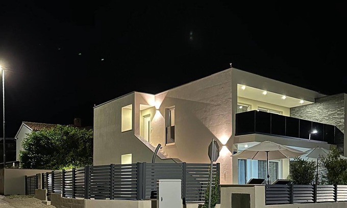 Barbariga House | 4 bedroom beautiful home in Peroj