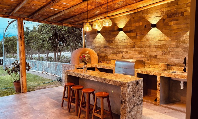 Cieneguilla House | 4-bedroom chalet in charming Pachacamac with WiFi