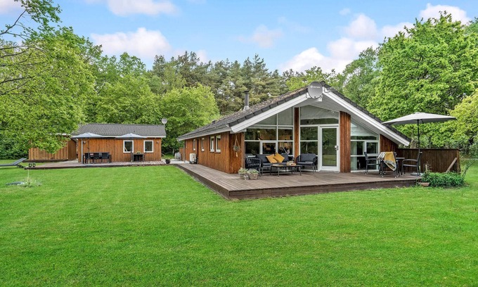 Helberskov Strand House | 4 bedroom cozy home in Hadsund