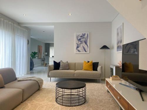 Riverwood House | 4 bedroom family home in Riverwood