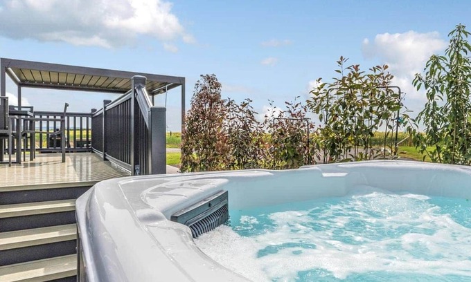 Carlton-in-Cleveland Ski Chalet | 4 bedroom accommodation in Great Ayton, Yorkshire Moors and Coast