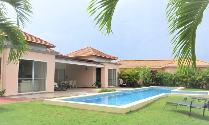 Costa Blanca Villa | 4 Bedroom Golf & Beach Detached Villa With Private Pool