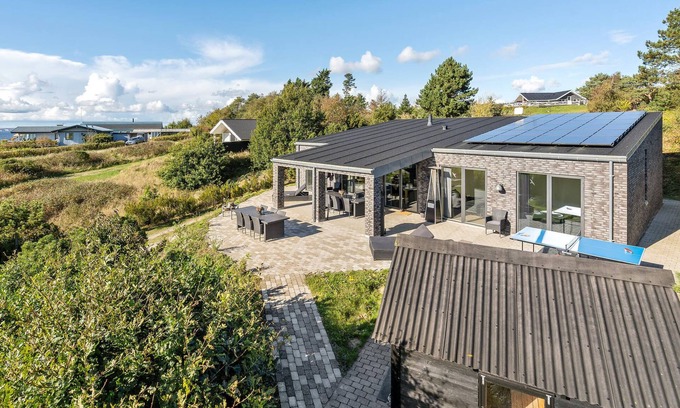 Skødshoved Strand House | 4 bedroom gorgeous home in Knebel