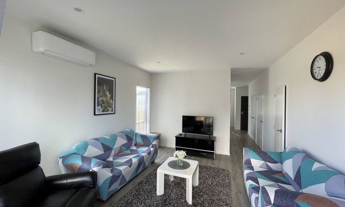 Papakura House | 4 bedroom house fully furnished in Papakura