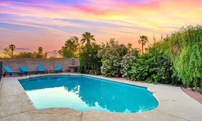 Tucson House | 4-bedroom house sleeps 10 in East Tucson with Pool and Game room,