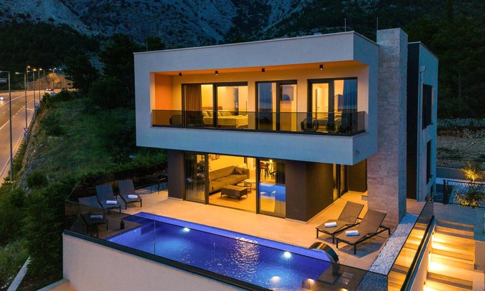Baska Voda House | 4 bedroom lovely home in Bast