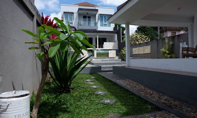 Denpasar Villa | 4 Bedroom Luxury Villa in Kerobokan