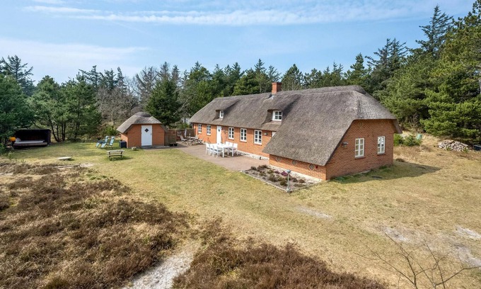 Øhuse House | 4 bedroom nice home in Ulfborg
