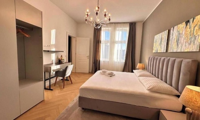 Leopoldstadt Apartment | 4-Bedroom Retreat for Groups in Central Vienna