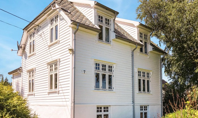 Agotnes House | 4 bedroom stunning home in Rong