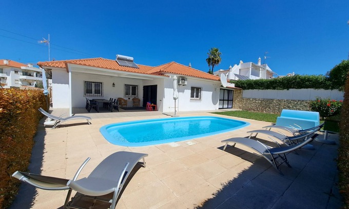 Vale de Carro House | 4 bedroom Villa, private pool, WIFI, beach nearby Olhos de Agua - Albufeira