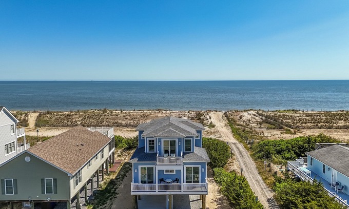 Broadkill Beach House | 4 Bedroom Waterfront home located in Broadkill Beach, with Spectacular Views!