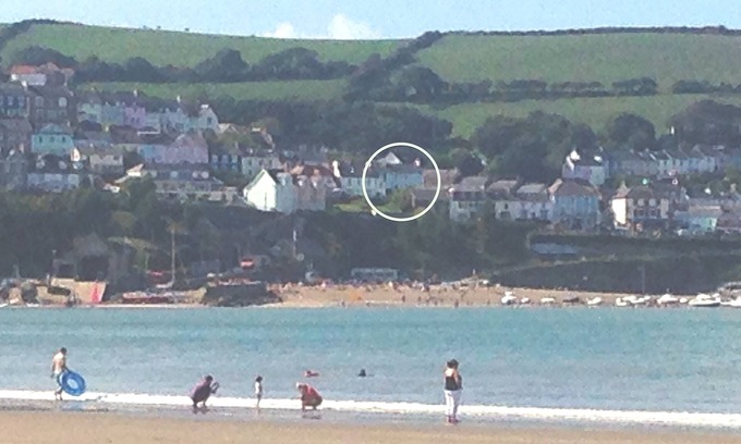 New Quay House | 4 Bedroomed Cottage, So Close To The Beach That You Can See The Dolphins