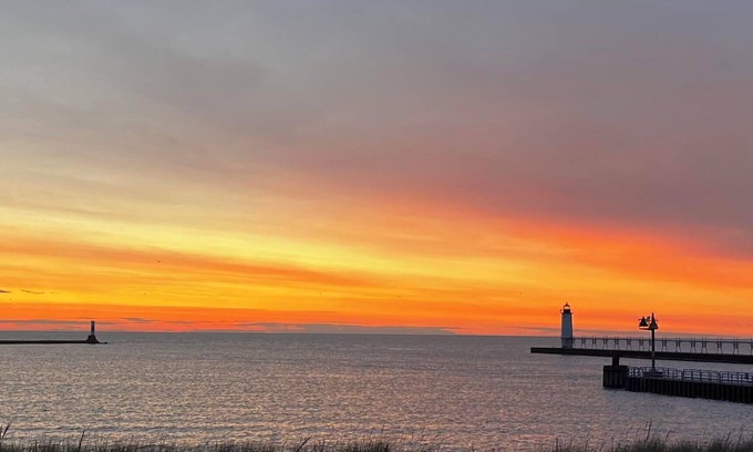 Manistee House | 4 Bedrooms, 1.5 Baths, Sleeps 8