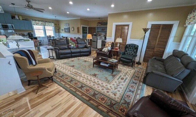 Independence House | 4 BR , 4.5 baths, new construction on the New River in Grayson county VA