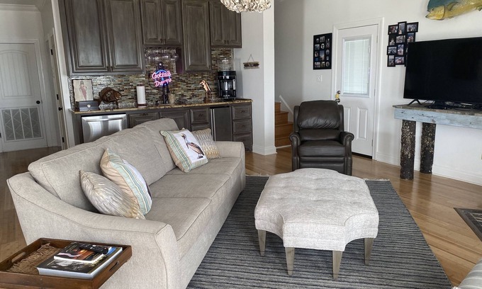 Cocodrie House | 4 floor costal home - large outdoor entertainment & cooking area - pool splash