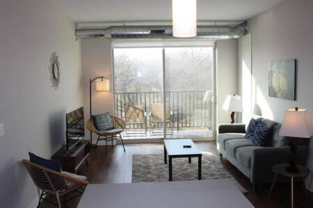 Ames Apartment | 4 mi to Jack Thrice Stadium + amenities
