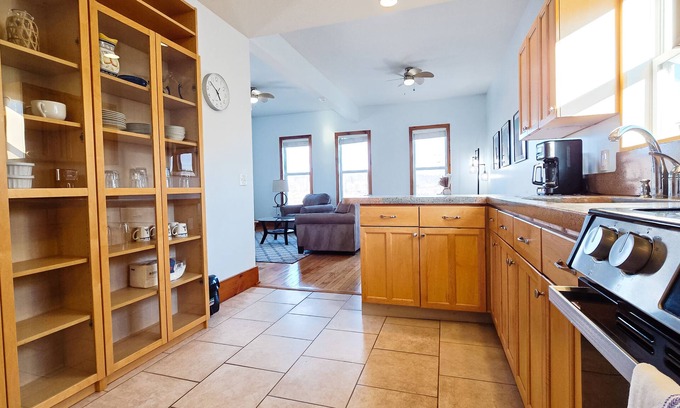 Elberta Condo | 4 Minutes to Lake Michigan - FREE Kayak & Bike Rental
