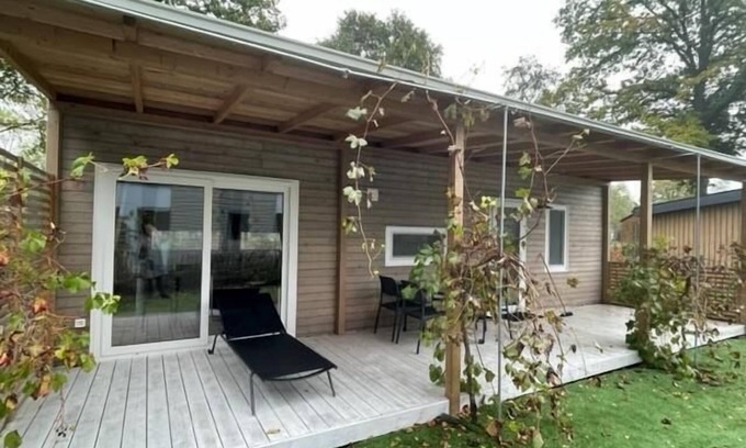 Biddinghuizen House | 4 pers. chalet with 2 bedrooms and terrace