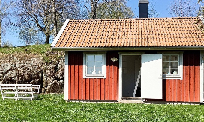 Falkoping House | 4 person holiday home in FALKÖPING-By Traum