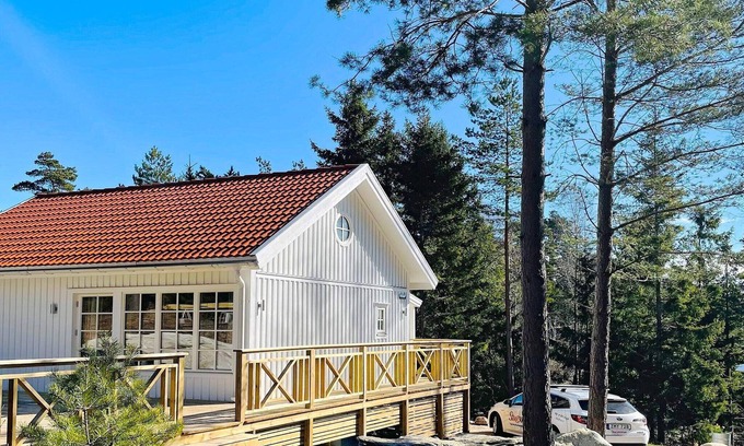 Uddevalla Municipality House | 4 person holiday home in UDDEVALLA-By Traum